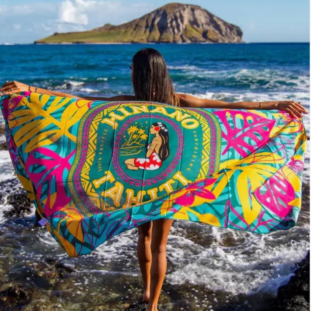 Hinano Tahiti Pareo